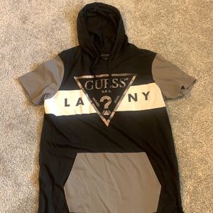 Pre-owned Guess Hoodie Tee